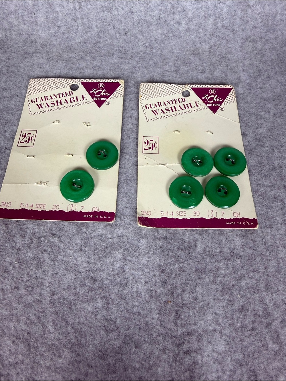 chic Green Guaranteed Washable Sewing Buttons - Carded Packs